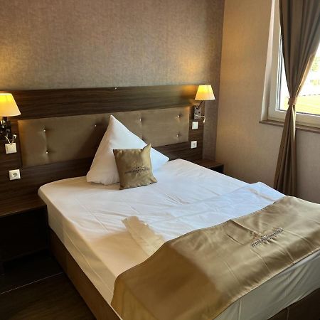 Hotel Pasa Paradies Kostenlose Parkplaetze Hanau ภายนอก รูปภาพ
