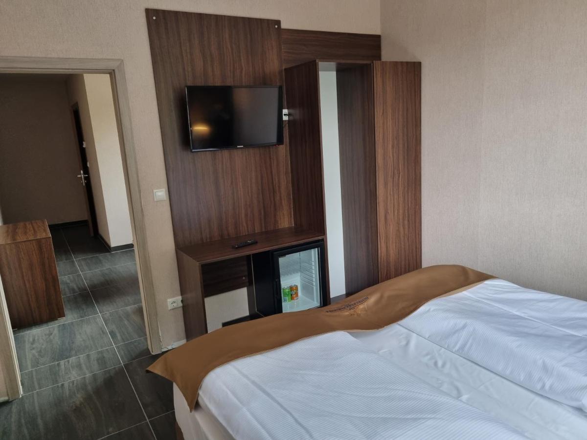 Hotel Pasa Paradies Kostenlose Parkplaetze Hanau ภายนอก รูปภาพ